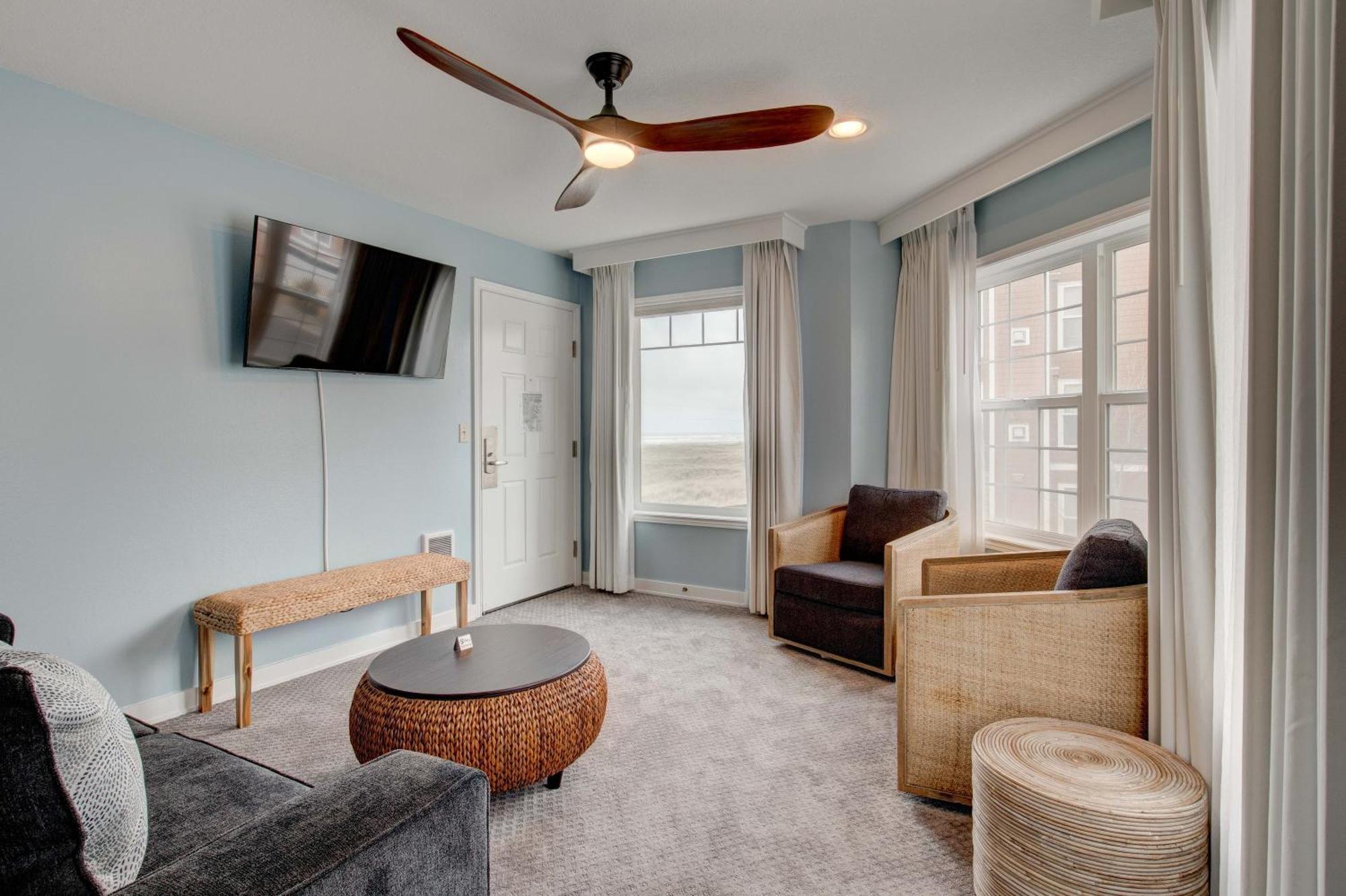 Inn Of The Four Winds Seaside Oceanfront 외부 사진