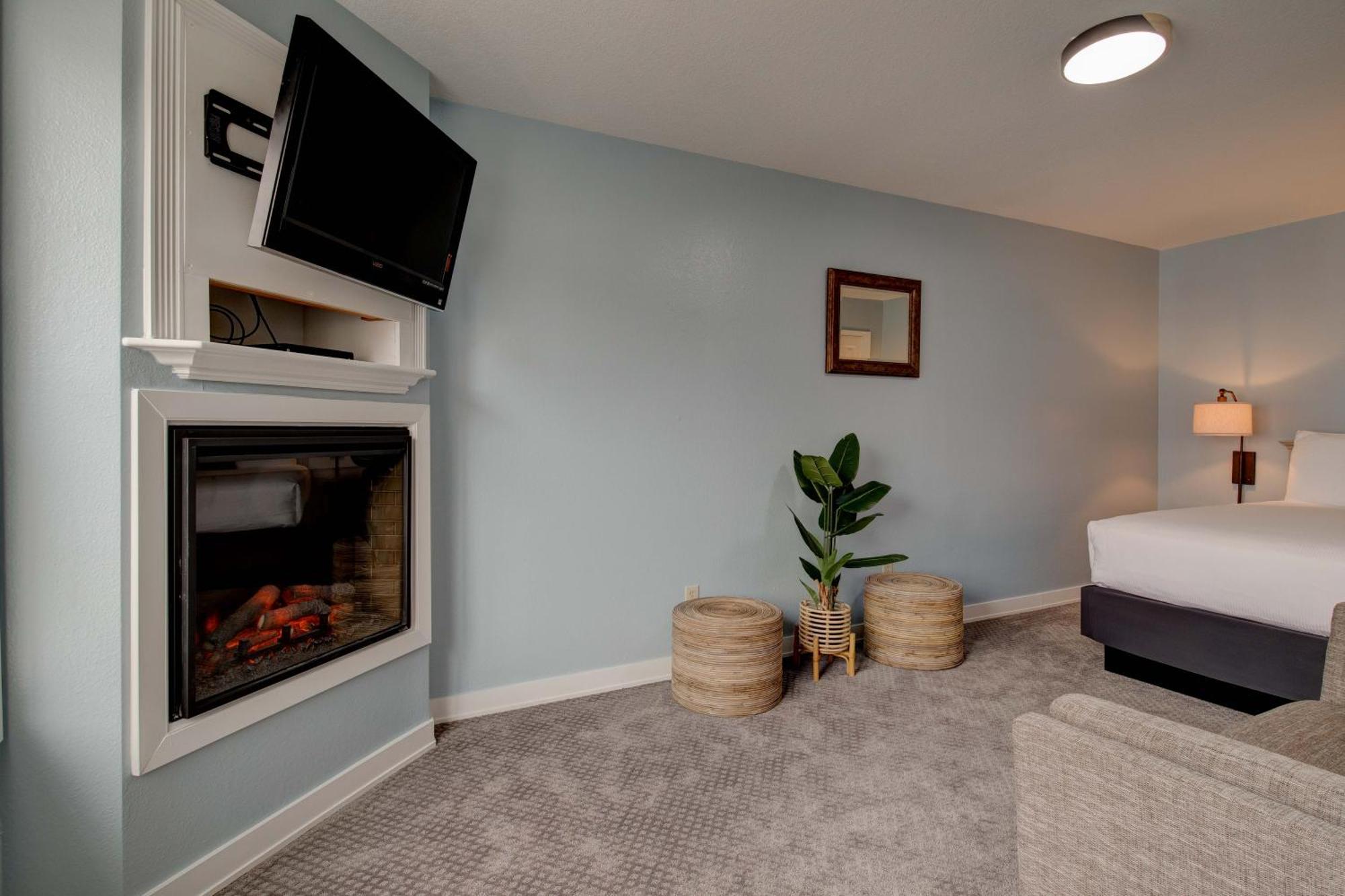 Inn Of The Four Winds Seaside Oceanfront 외부 사진